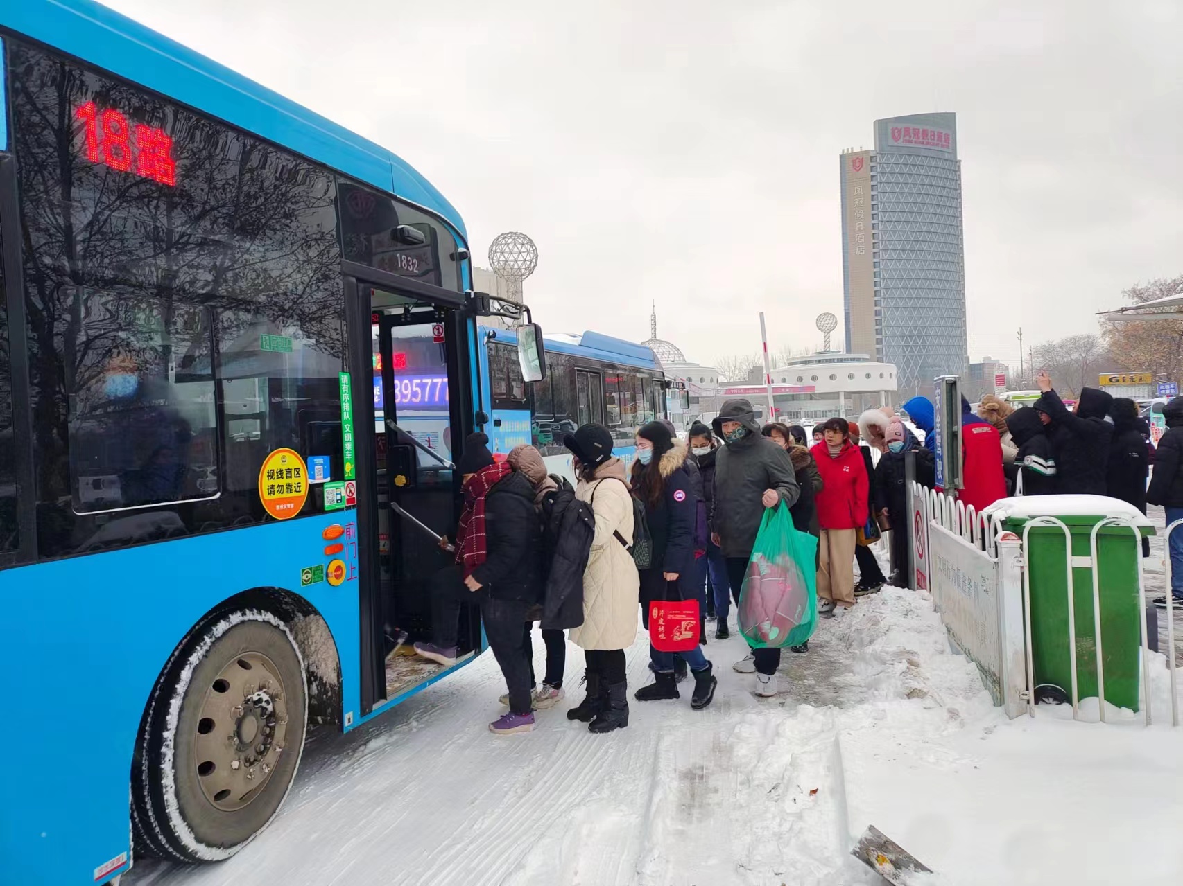 迎戰龍年首場降雪，德州交投公交集團全力保障市民安全出行